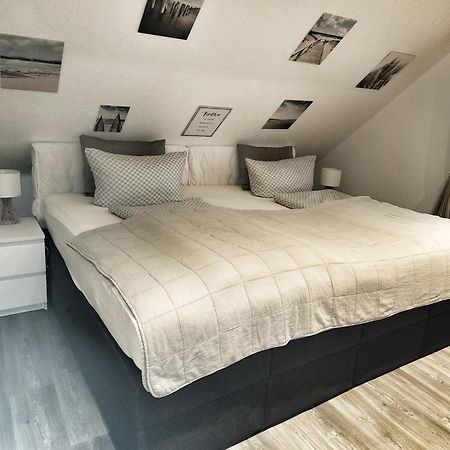 Nordsee Anker Unsere Moderne 87 Qm Ferienwohnung Mit Zwei Schlafzimmer In Norden Ortsteil Ostermarsch Dış mekan fotoğraf