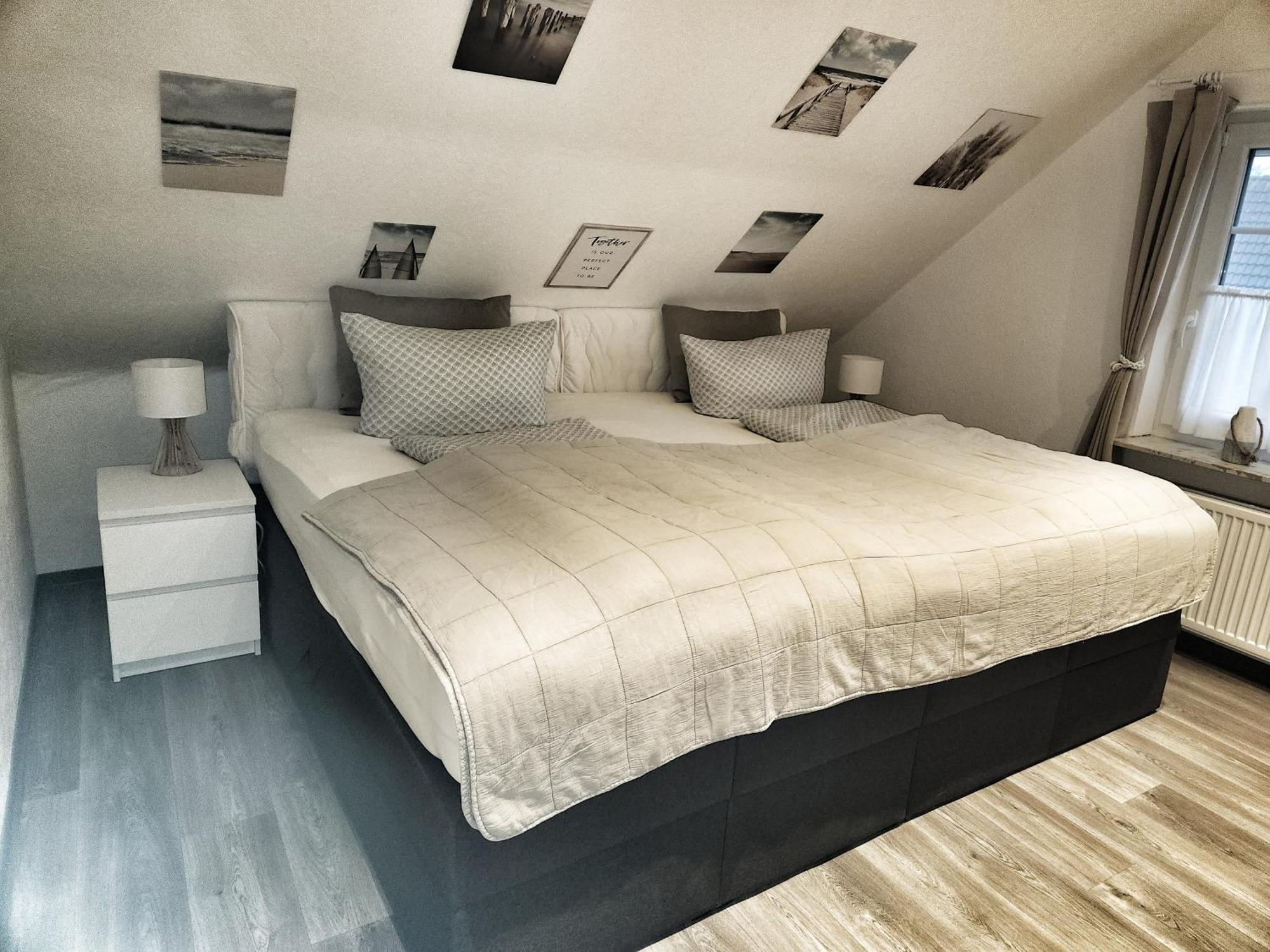 Nordsee Anker Unsere Moderne 87 Qm Ferienwohnung Mit Zwei Schlafzimmer In Norden Ortsteil Ostermarsch Dış mekan fotoğraf